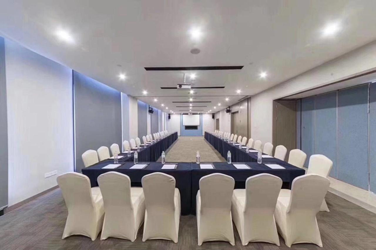 Holiday Inn Express - Xichang City Center By Ihg Екстериор снимка