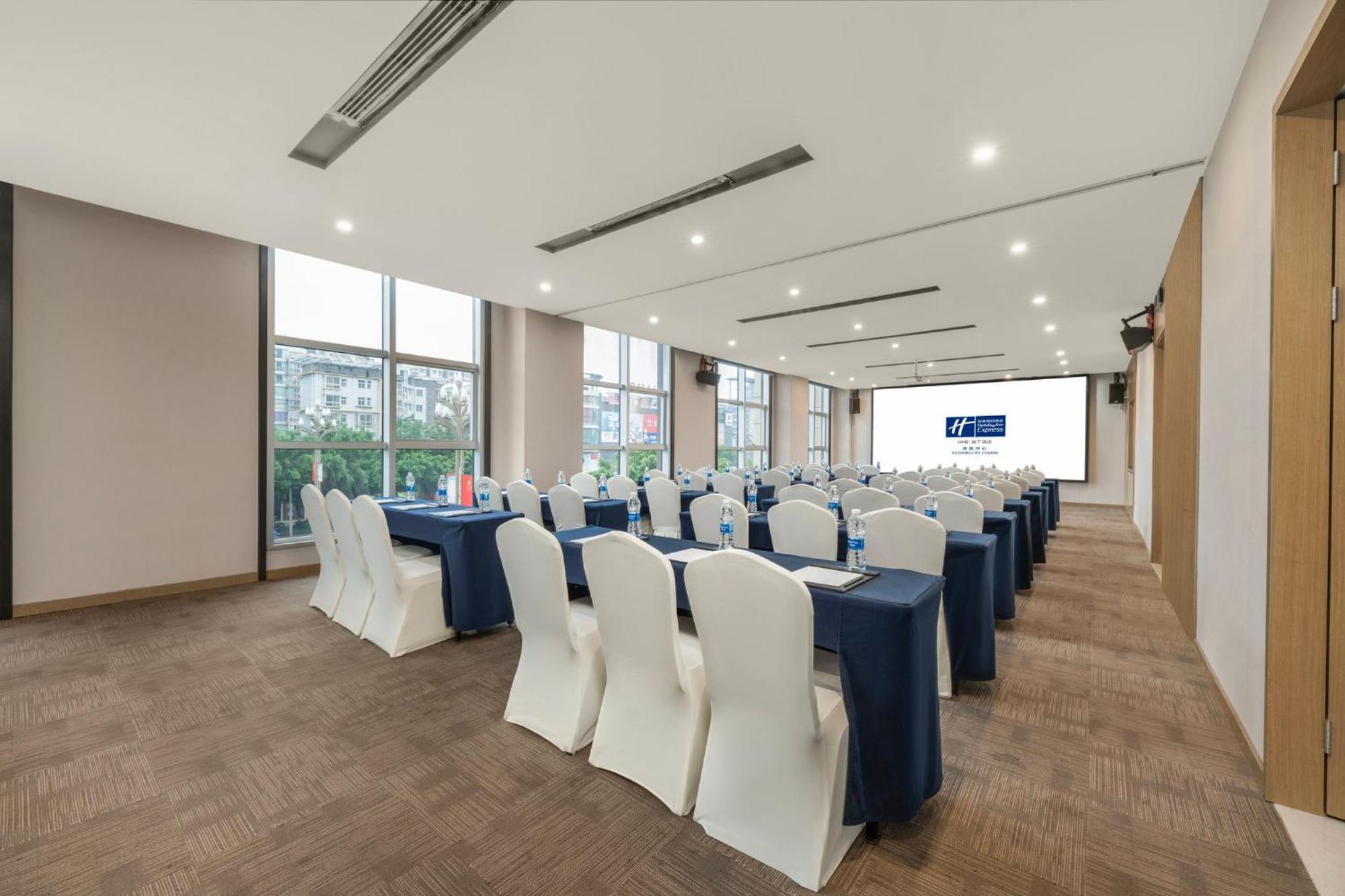 Holiday Inn Express - Xichang City Center By Ihg Екстериор снимка