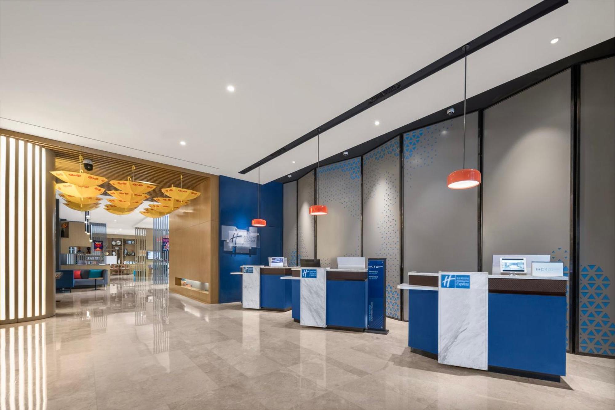 Holiday Inn Express - Xichang City Center By Ihg Екстериор снимка