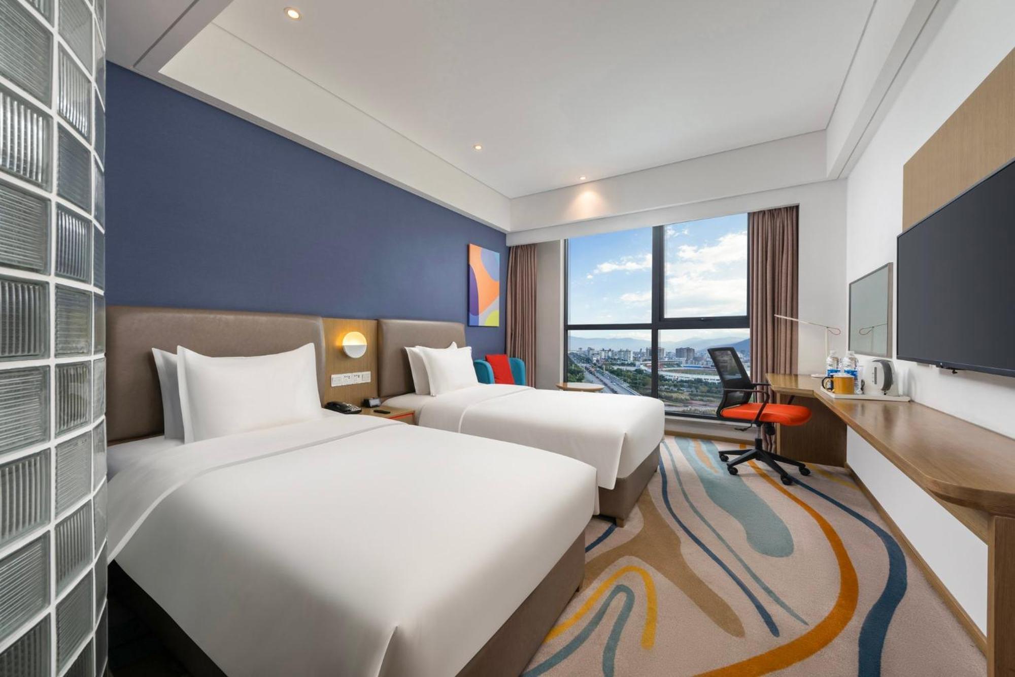 Holiday Inn Express - Xichang City Center By Ihg Екстериор снимка