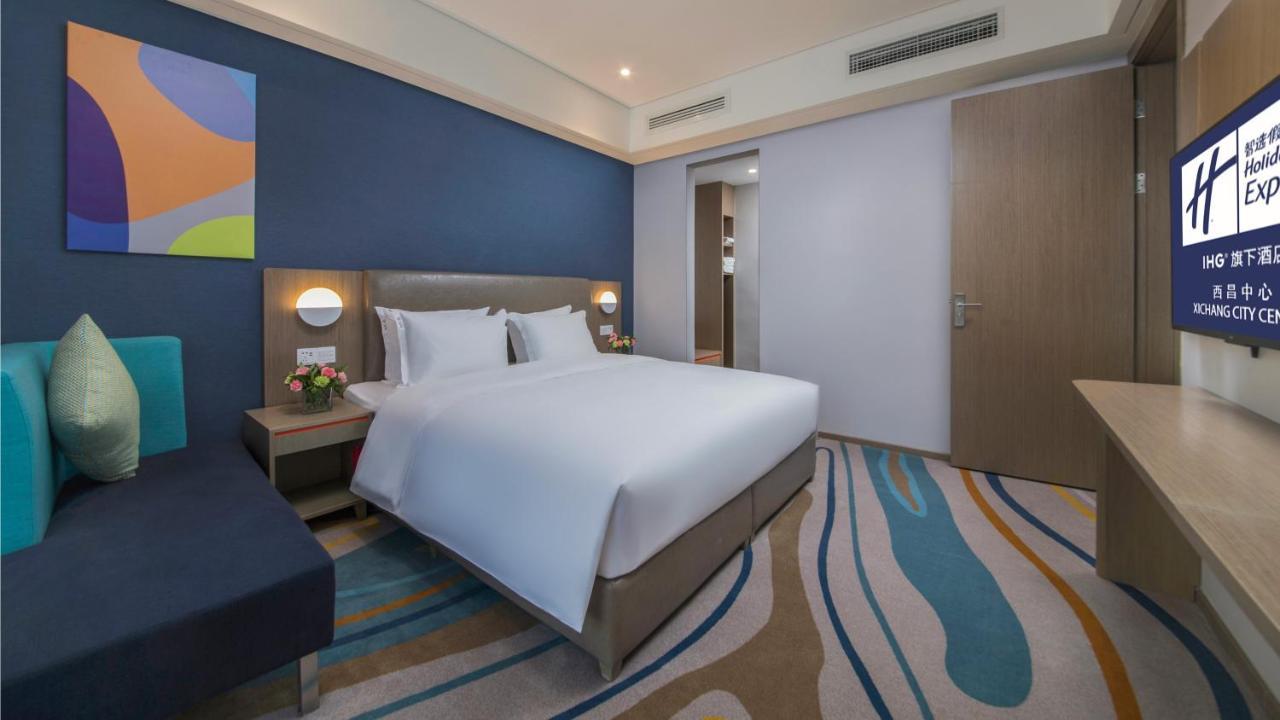Holiday Inn Express - Xichang City Center By Ihg Екстериор снимка
