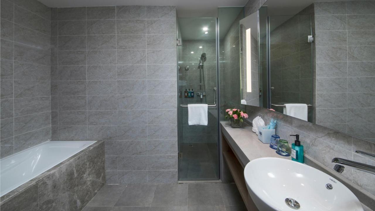 Holiday Inn Express - Xichang City Center By Ihg Екстериор снимка
