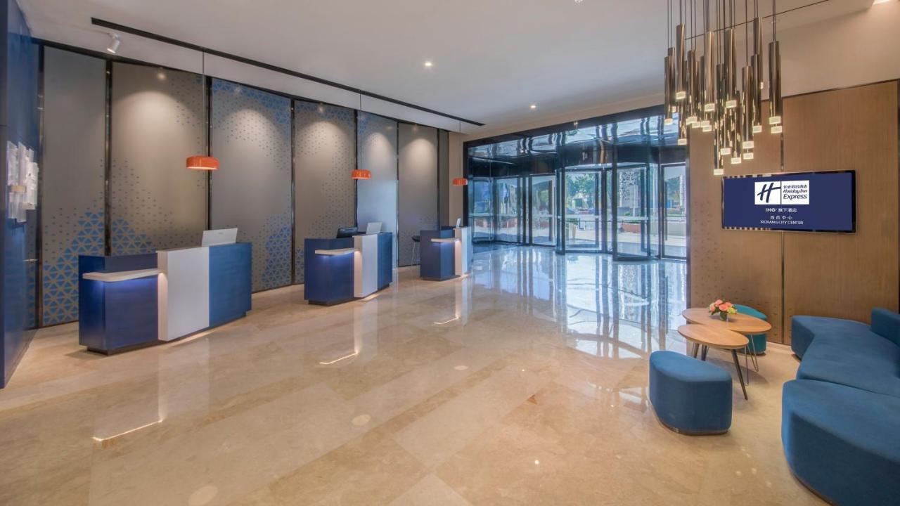 Holiday Inn Express - Xichang City Center By Ihg Екстериор снимка