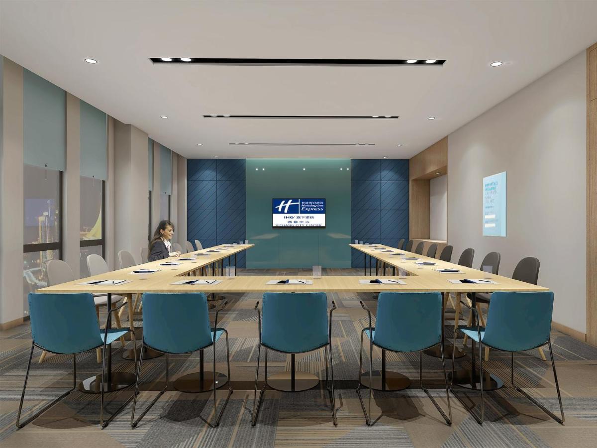 Holiday Inn Express - Xichang City Center By Ihg Екстериор снимка