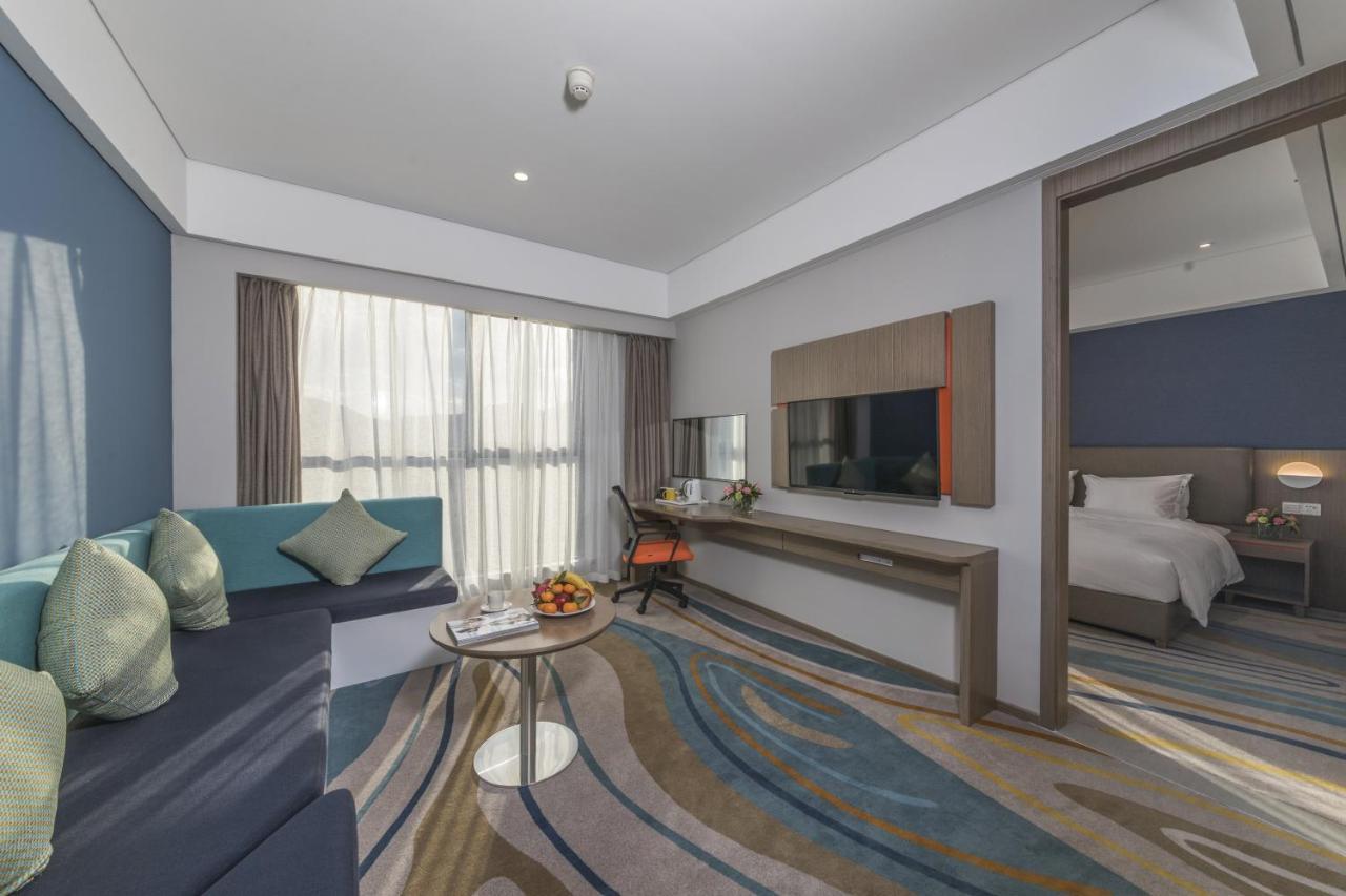 Holiday Inn Express - Xichang City Center By Ihg Екстериор снимка
